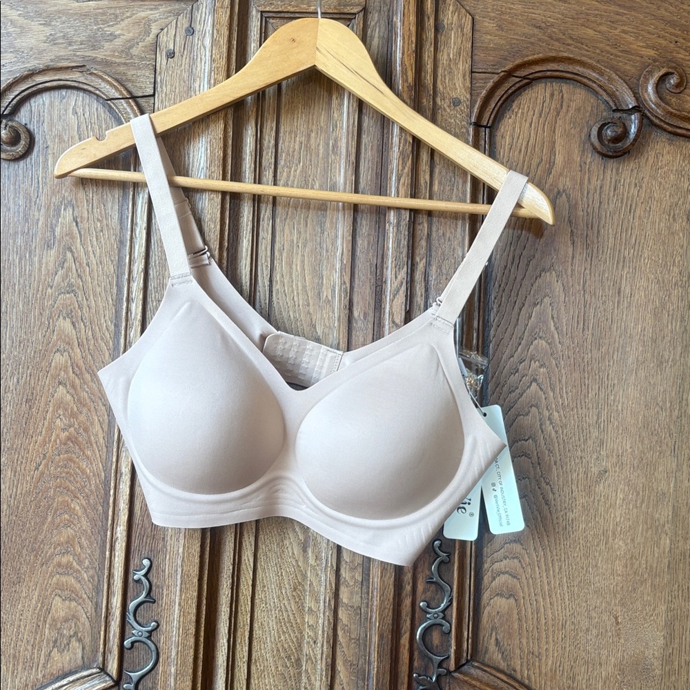 VertVie Seamless Wire-Free Comfort Bra NEW